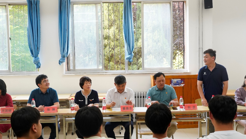 情系学子，温暖到班级——学院党委委员、副院长韩玉玲走访信工系班级