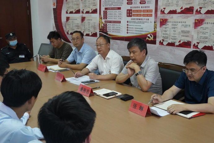 安全保卫处和信息工程系联合举办“安全宣传咨询日”活动
