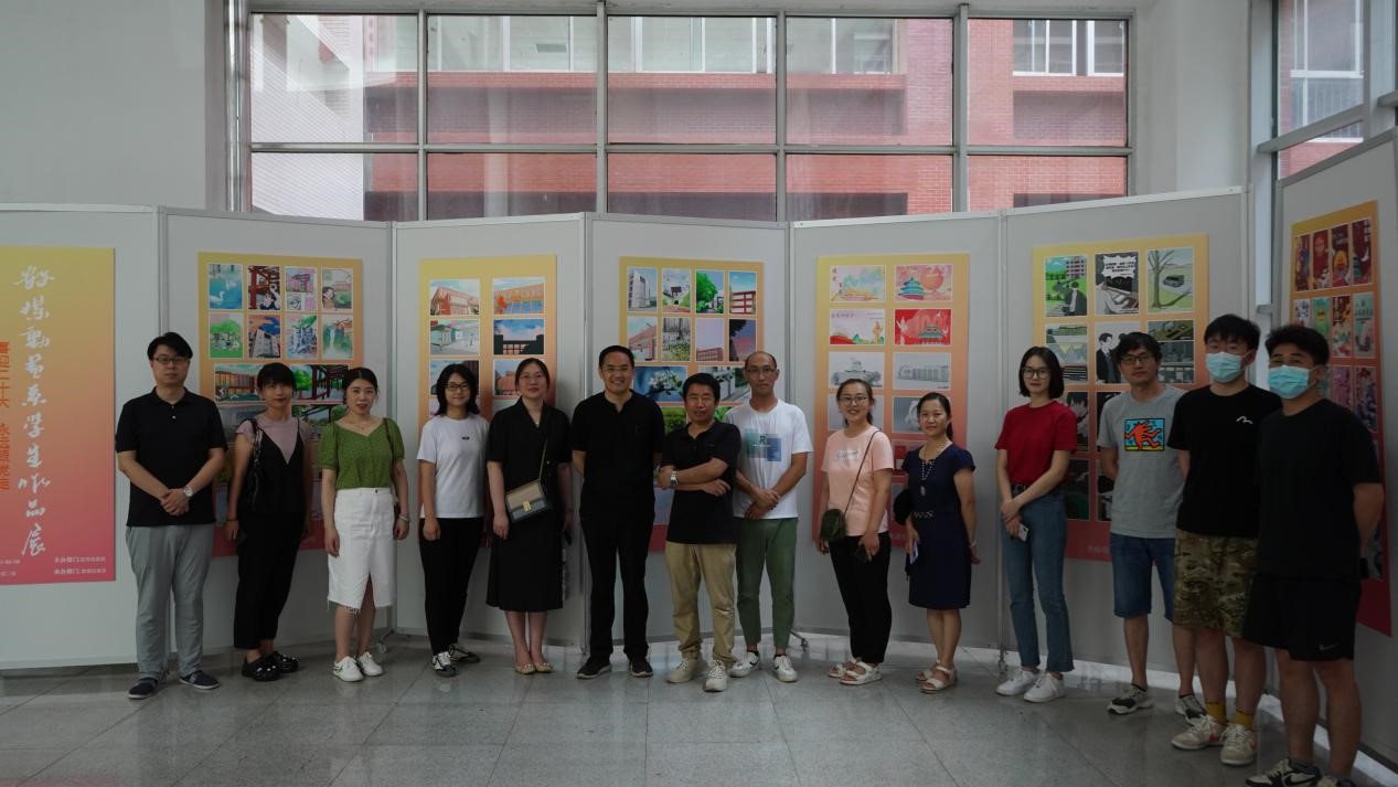 济南工程职业学院受邀参观学院“喜迎二十大 永远跟党走”学生作品展。