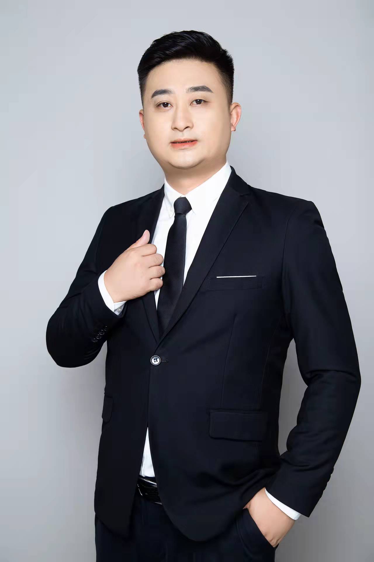 修振