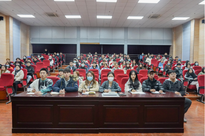 艺术设计系举办十九届五中全会精神宣讲会