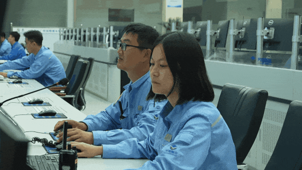 视频4 (2) (1).gif
