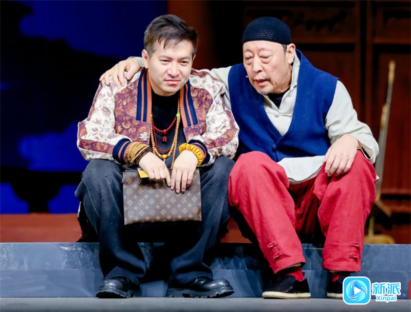 fdbeee14780345239a0d710e95a09580