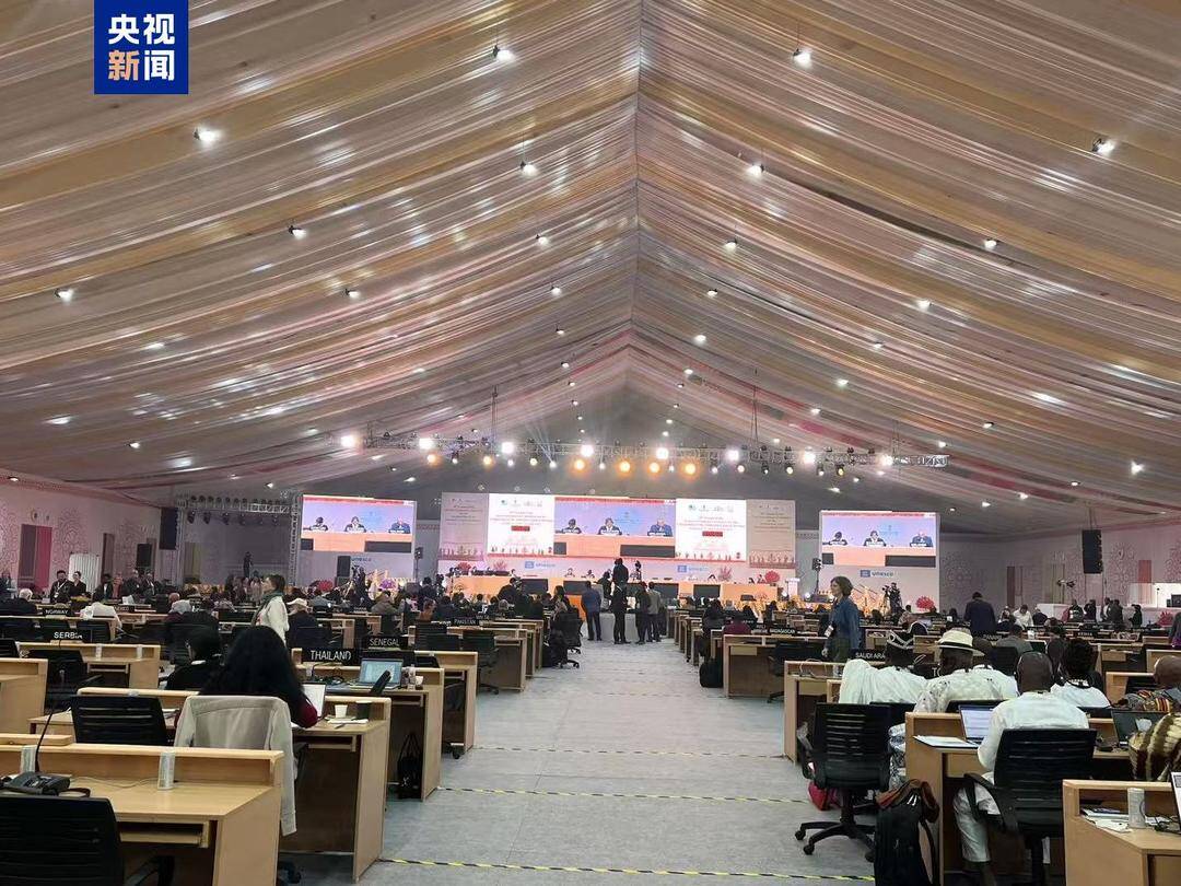 3e6a9df965b9481a92d8519a167e4404