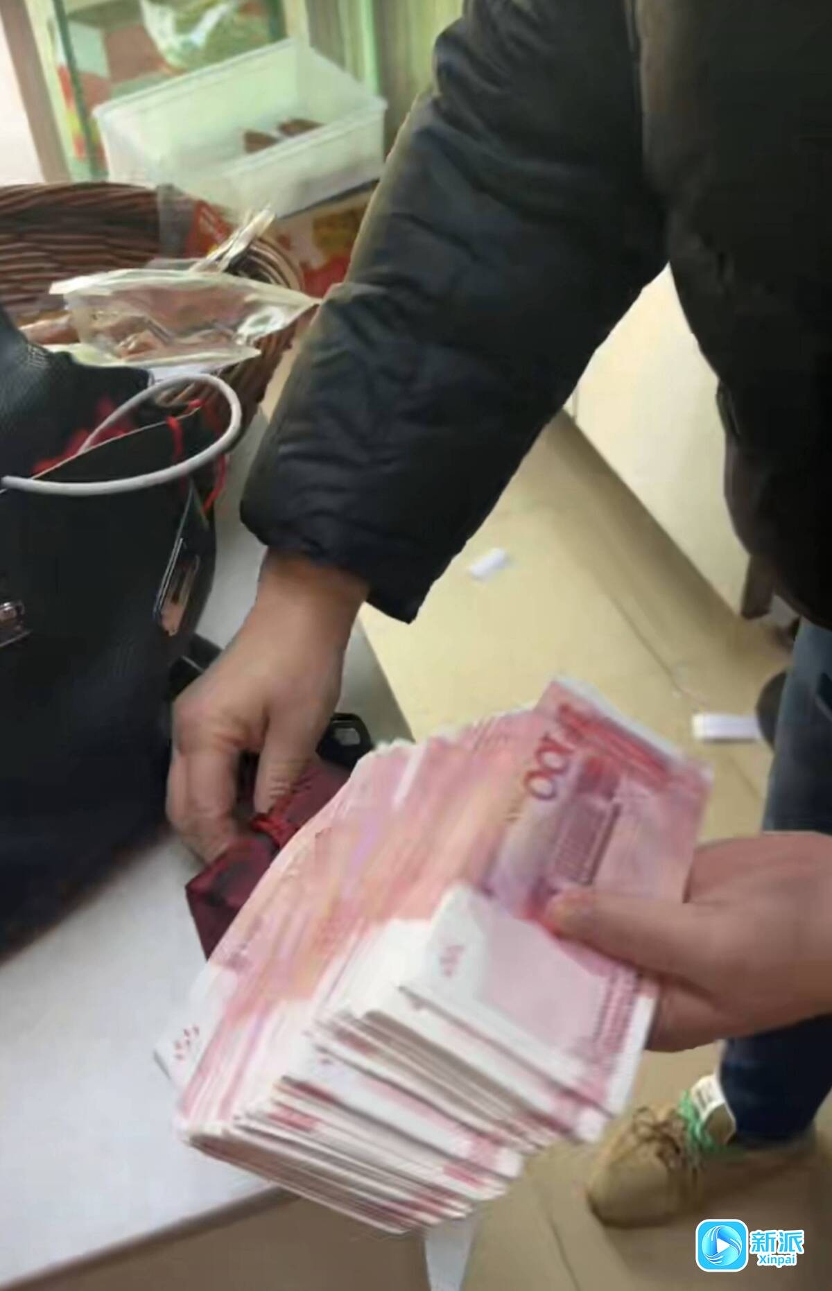 df70195e75a59a56b9cbf83cdf345670