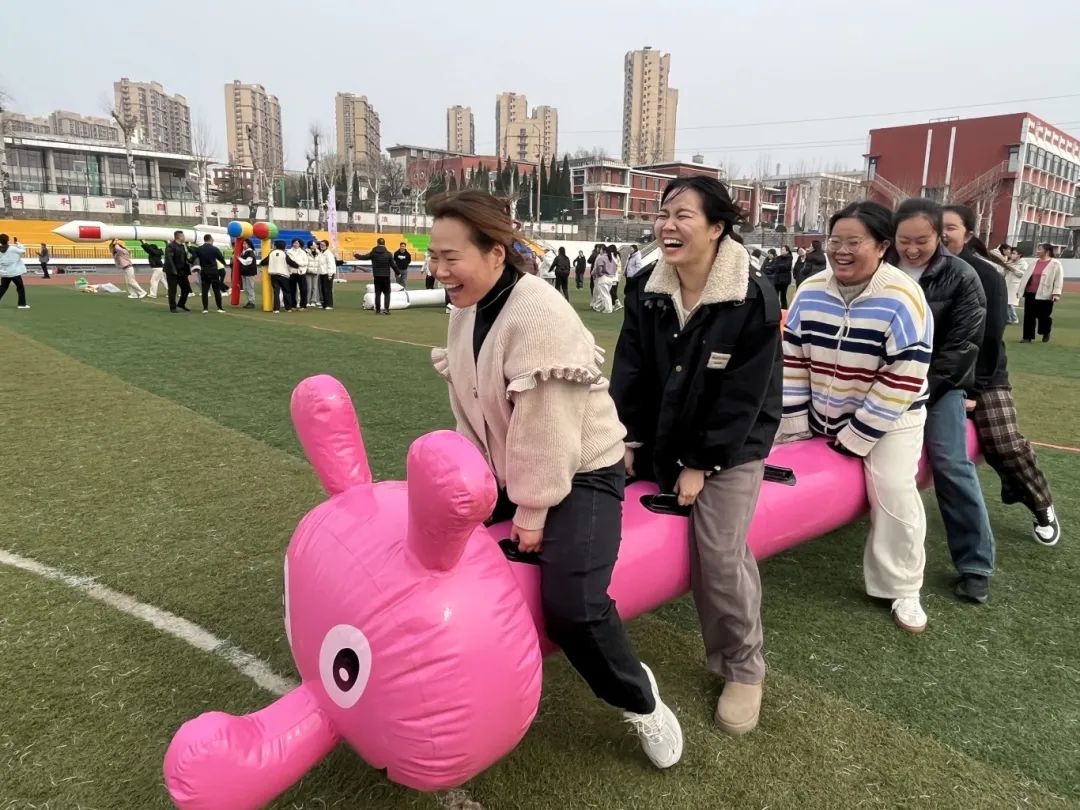 李新梦.jpg