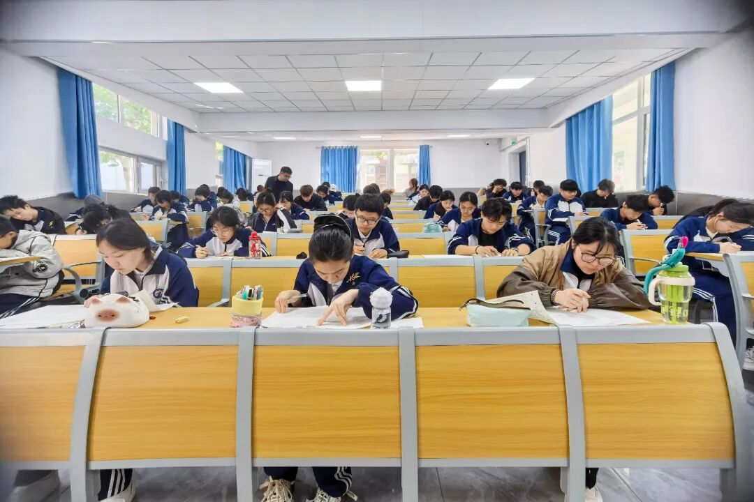 考试全景.jpg