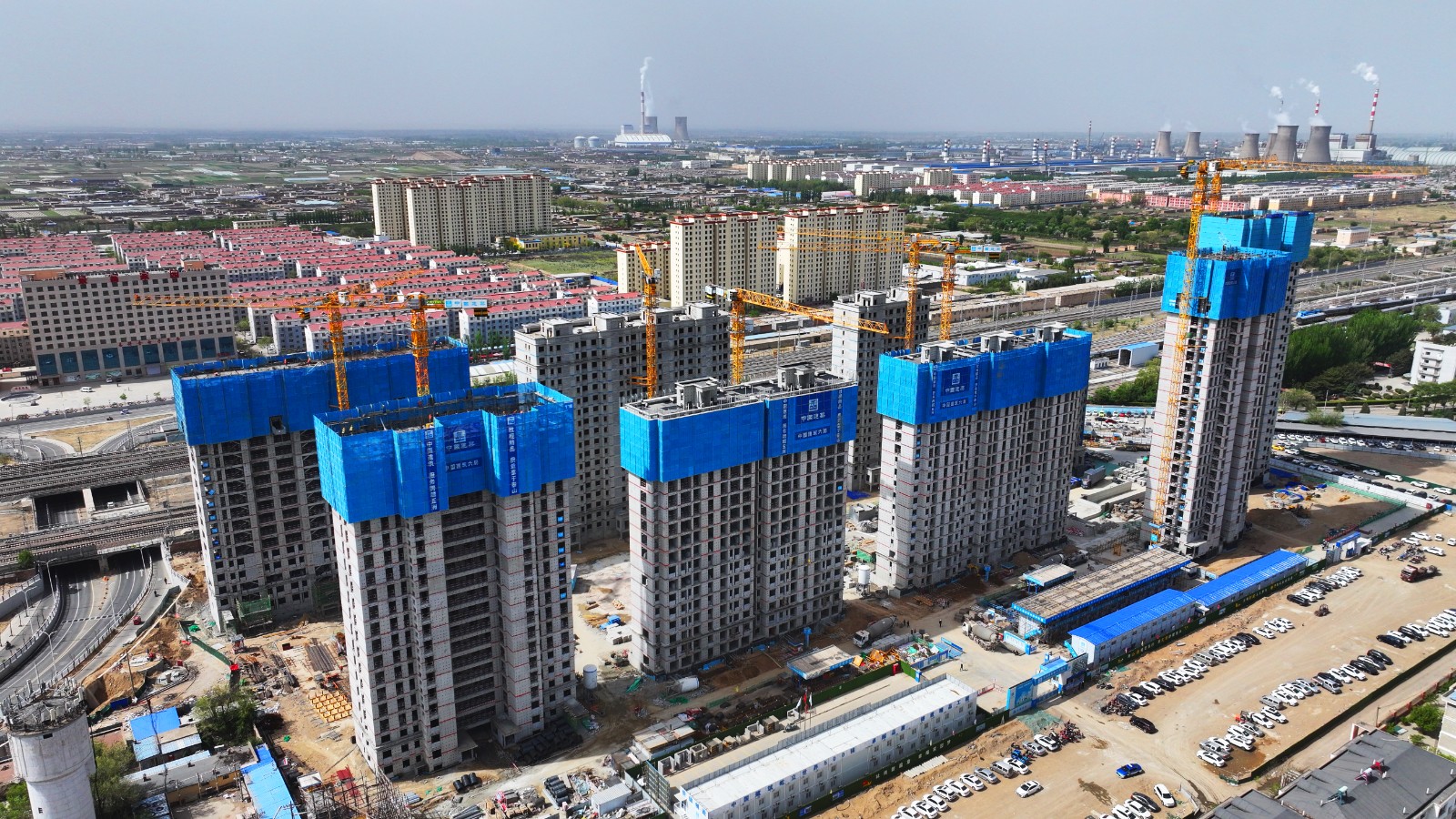 林南平房区改造项目建设开始“冲刺”(4513234)-20250511182237