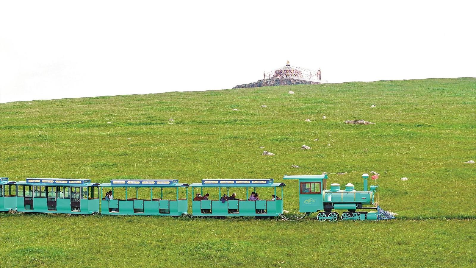 草原小火车。