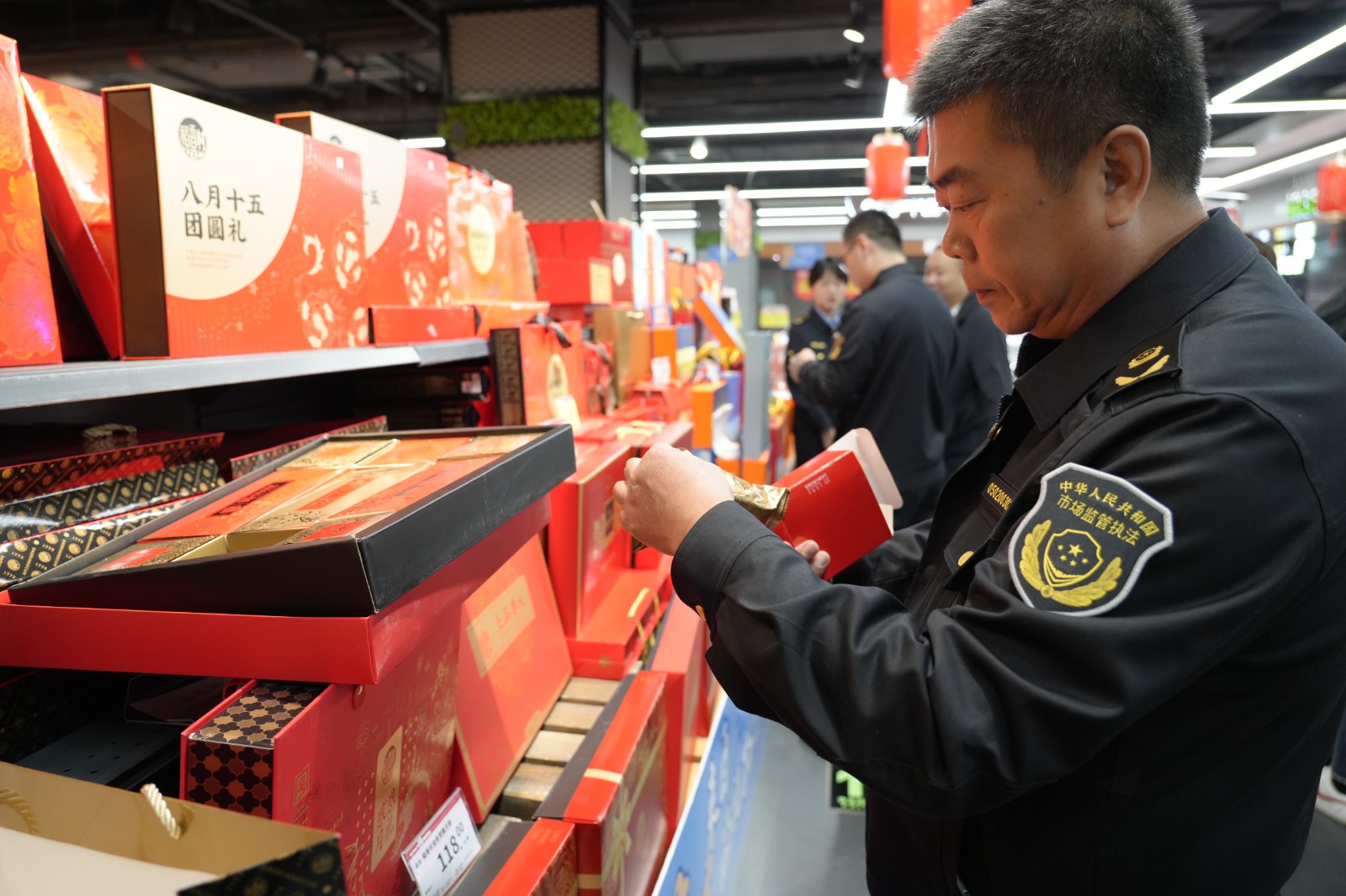 （“双节”特别报道，民生）市市场监管局开(5607766)-20250929170322