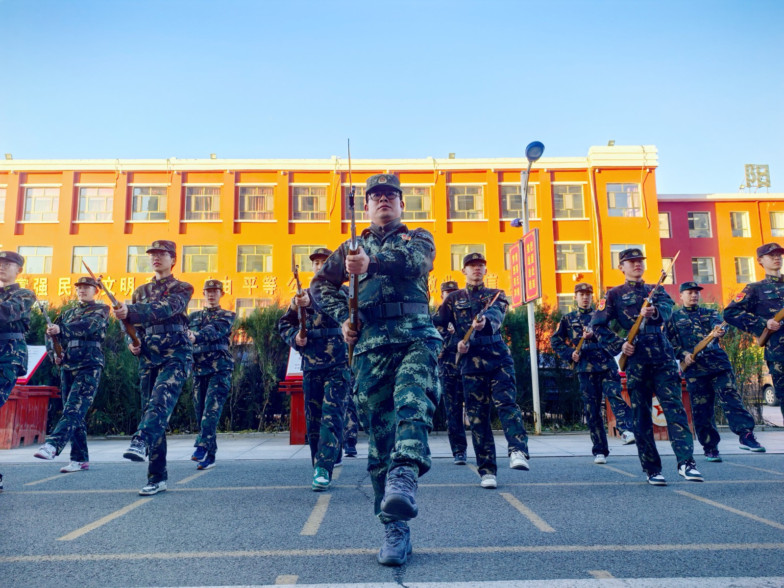 1-2(5895924)-20251117171241