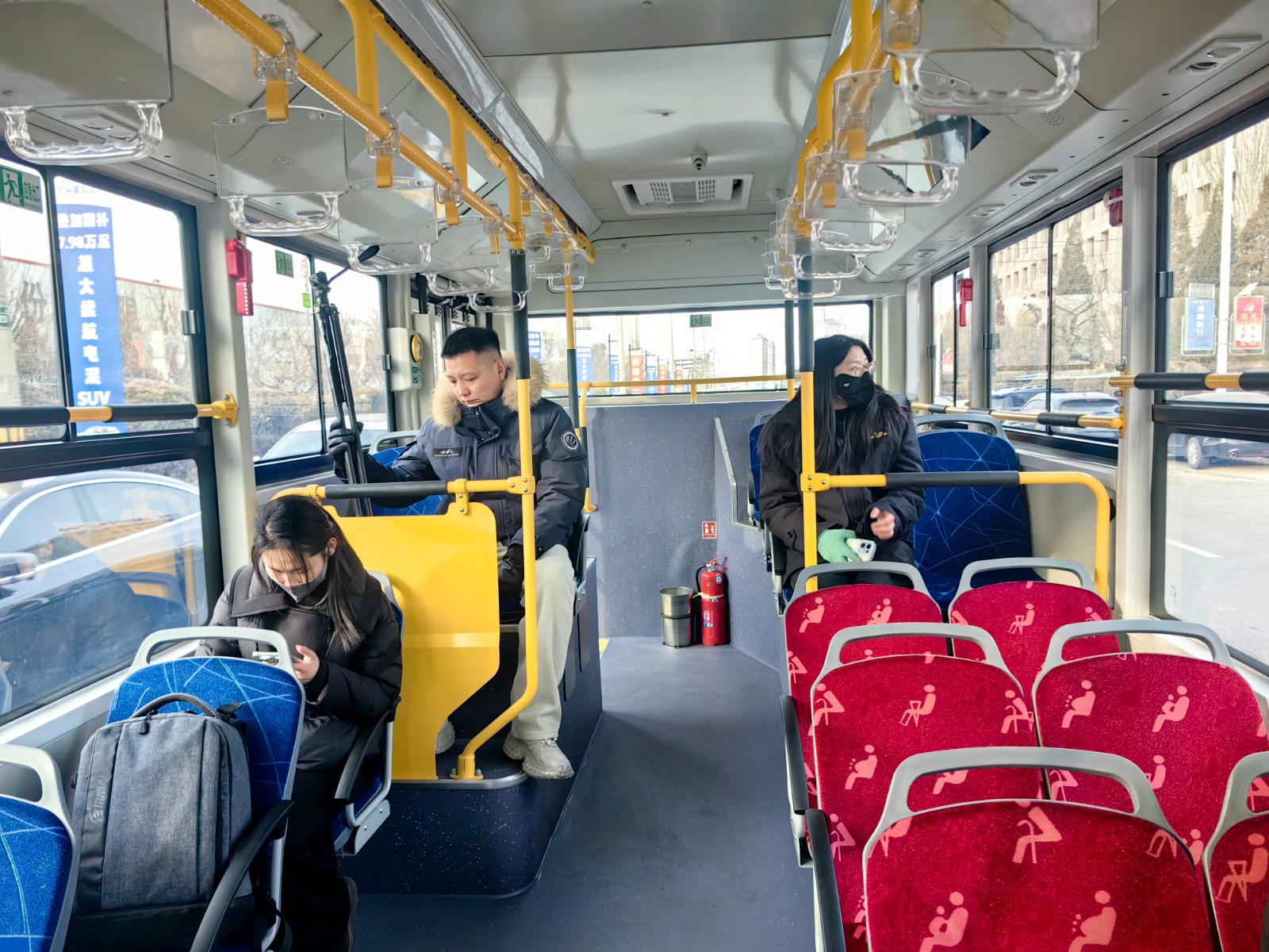 一百台新能源公交车陆续上线(6222433)-20260105155750