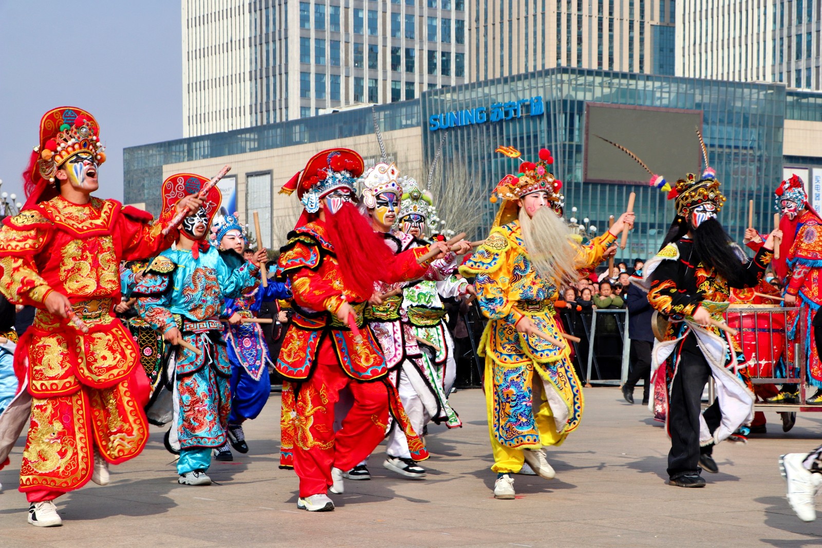 （配图）千人共舞闹元宵(6563437)-20260303175716