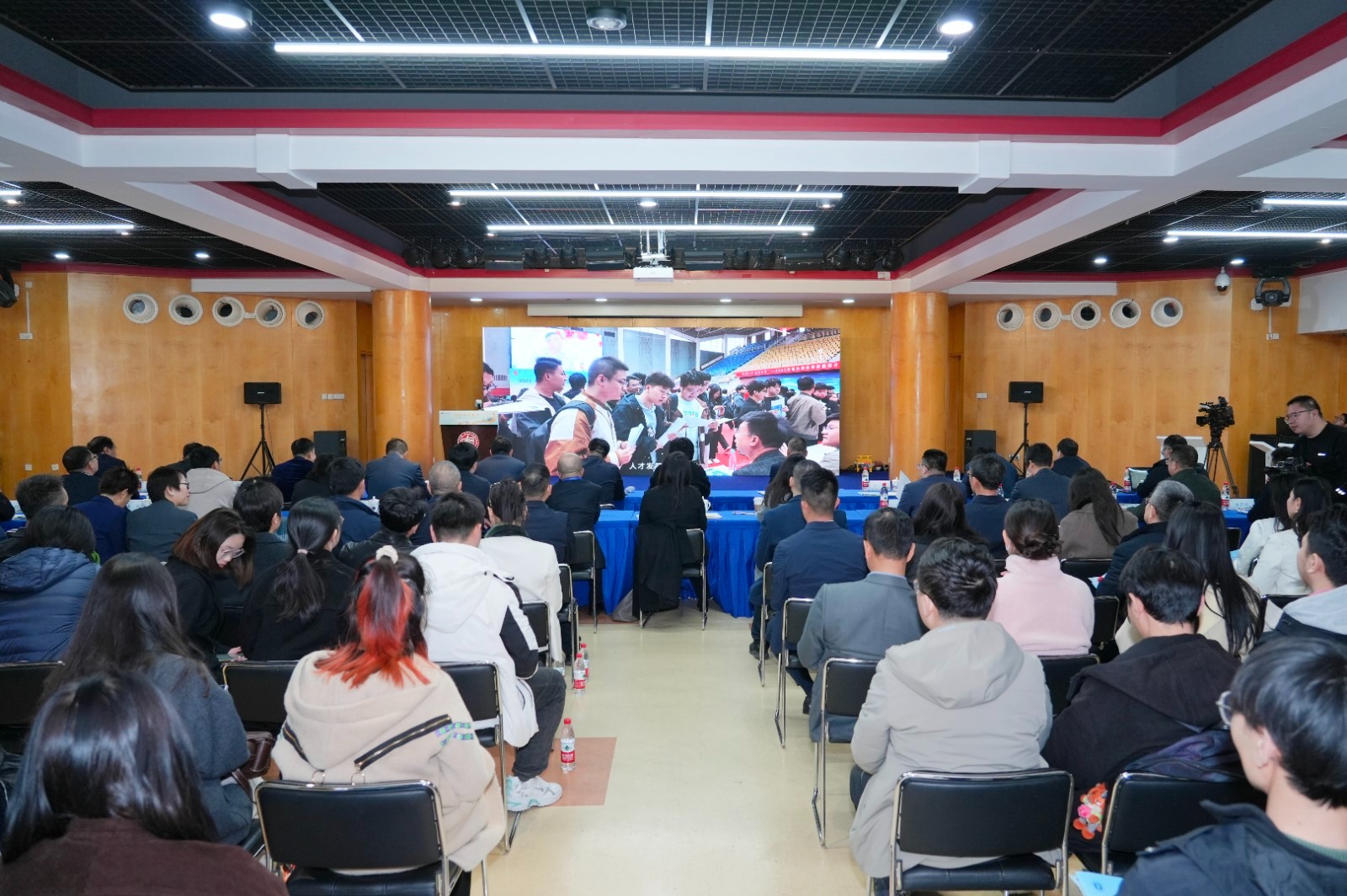 复旦包头周签约