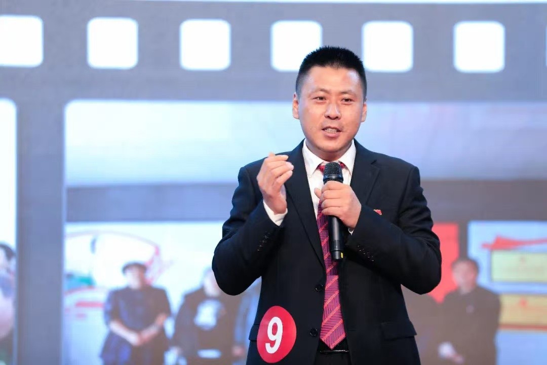 苏建军参加固阳县“比功论建”演讲。(7269734)-20260706090308