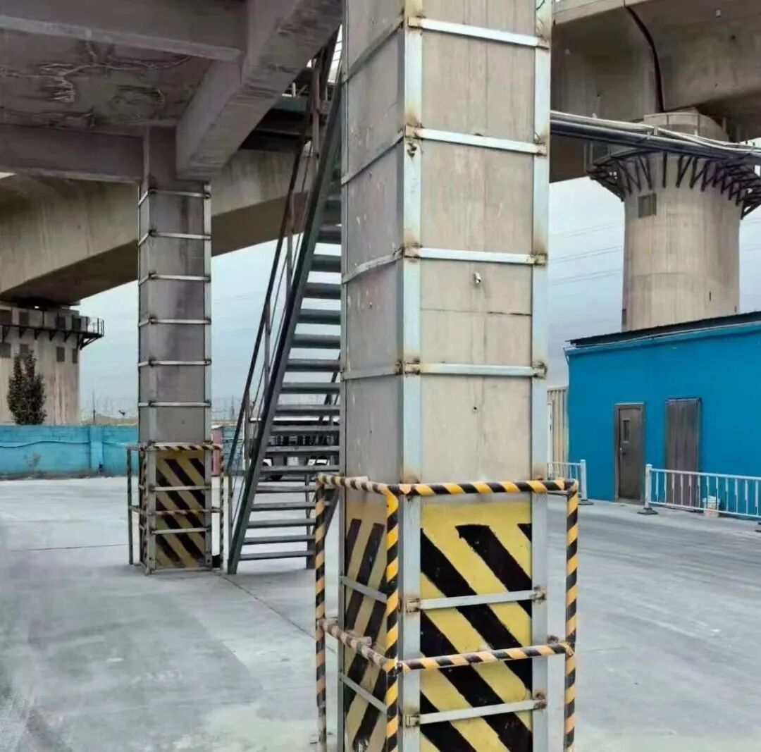 2025.10.31 包银高铁周边环境整治1.jpg