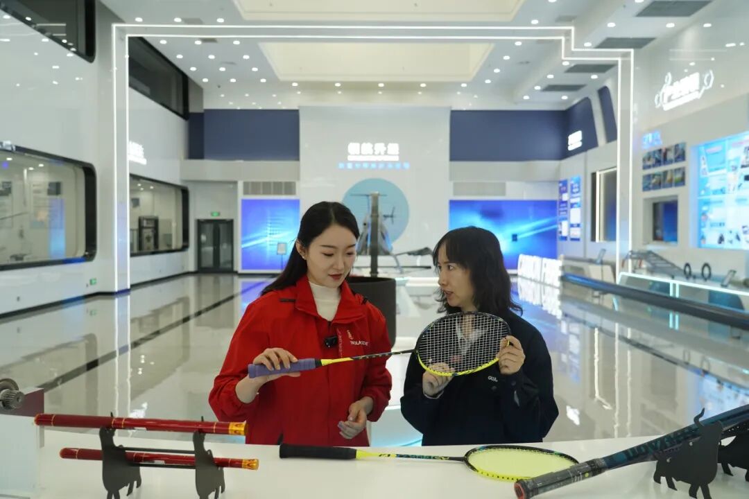 内蒙古光威碳纤有限公司展厅碳纤维产品 (1).JPG