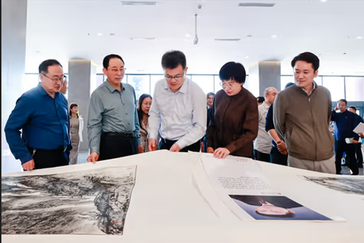 cbcb52ff3b0e7e47c82bdd92b562d30