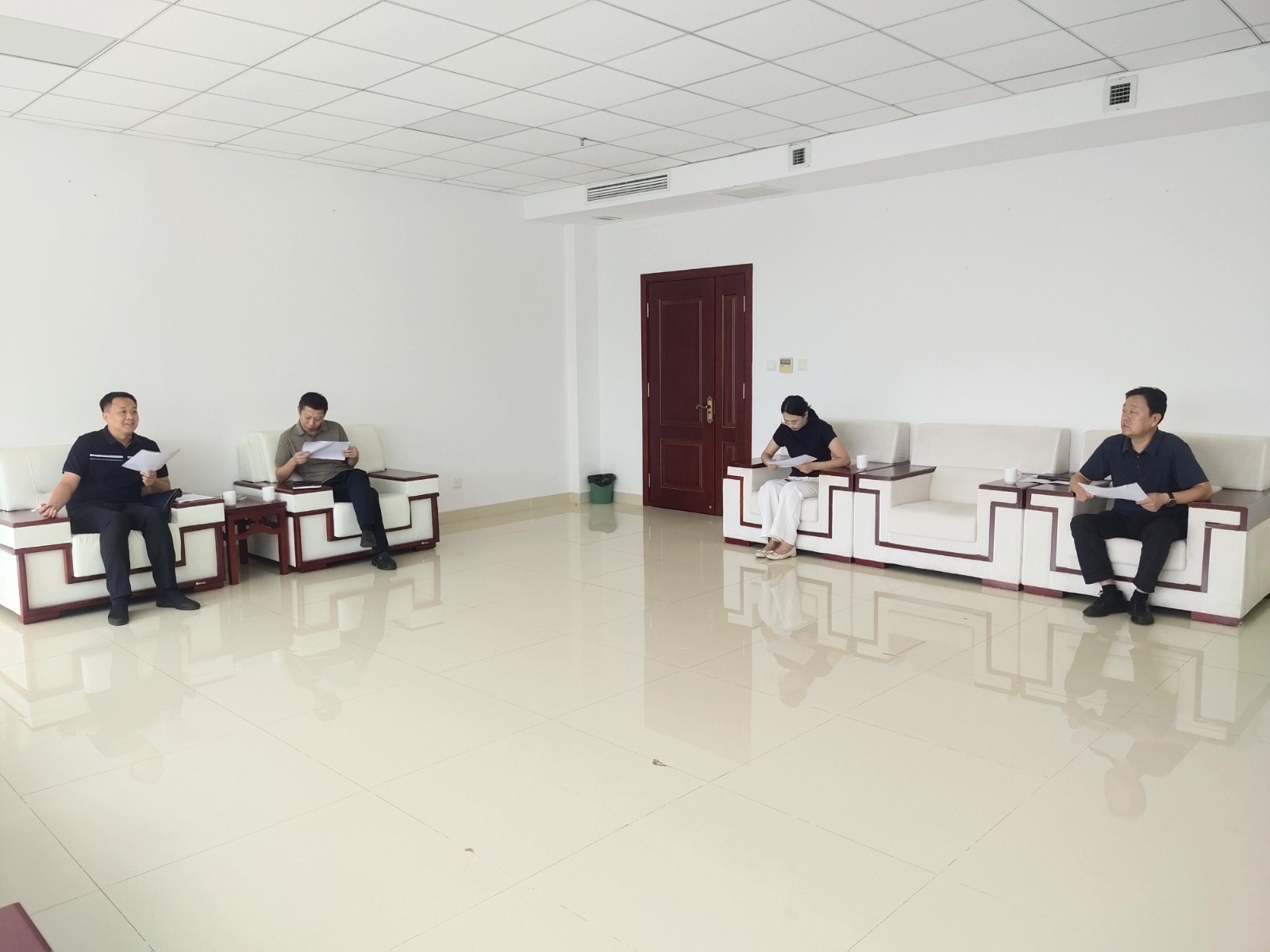 现代农业发展中心联合市纪委、财政局、自然资源规划局到我区指导土地征收突出问题整治工作