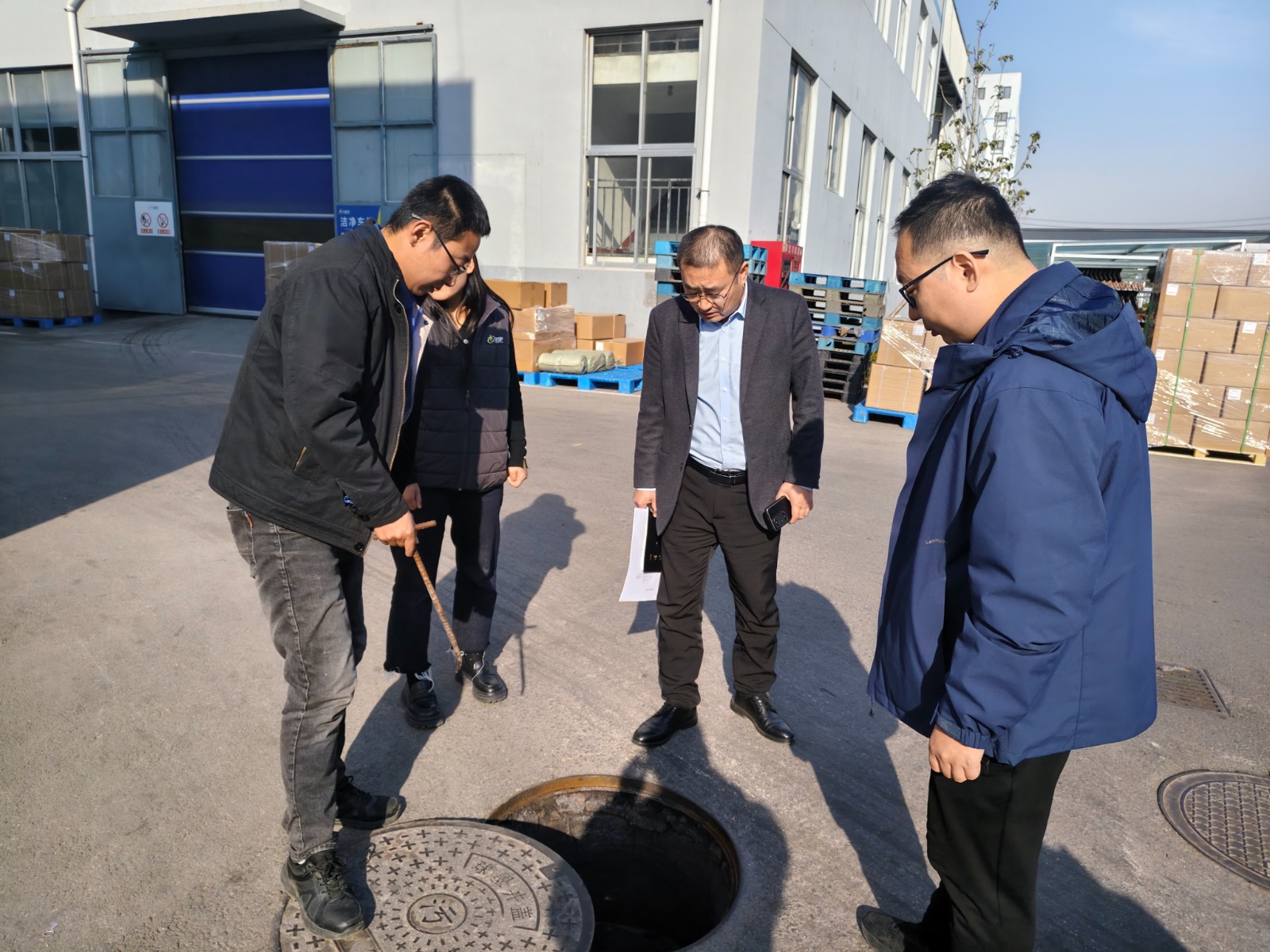 市排水整治专班特别小组到星宇摸排调查