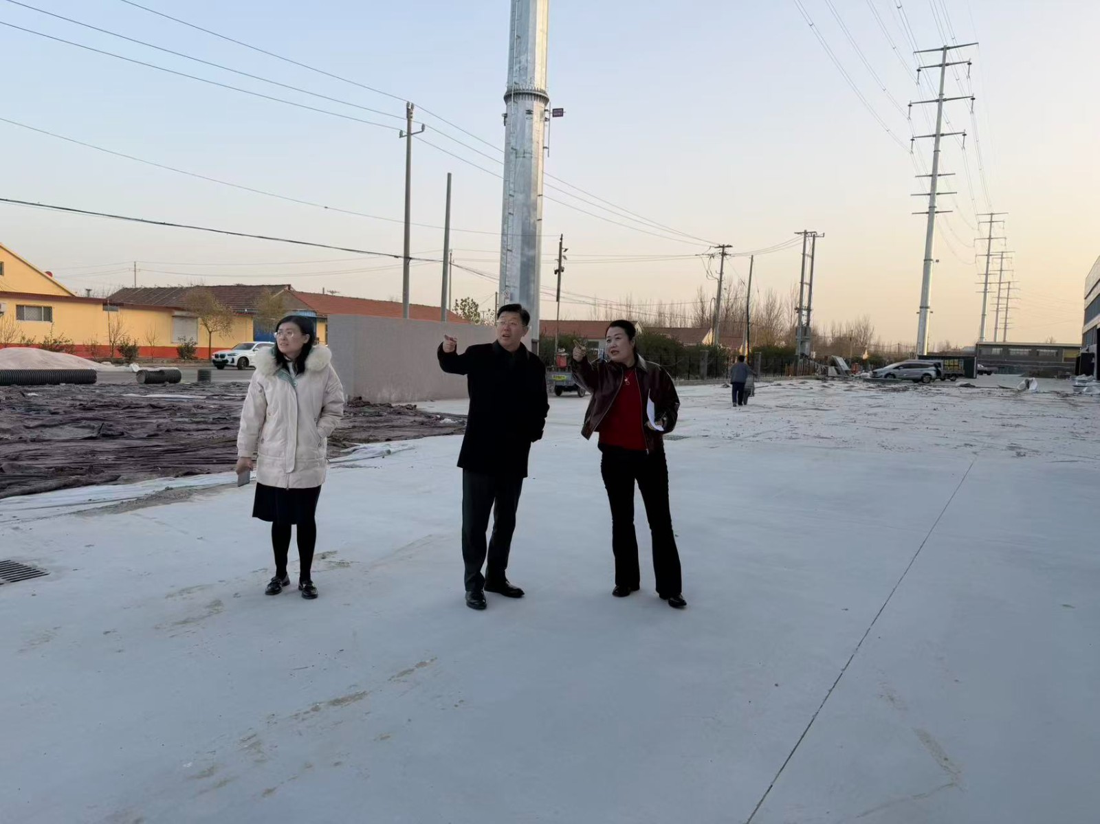 付市长到我区铧威、凯尔特、昊霖、万海、星宇锅炉改造、工业固废等项目现场调研项目进度,李主任、刘主任陪同。