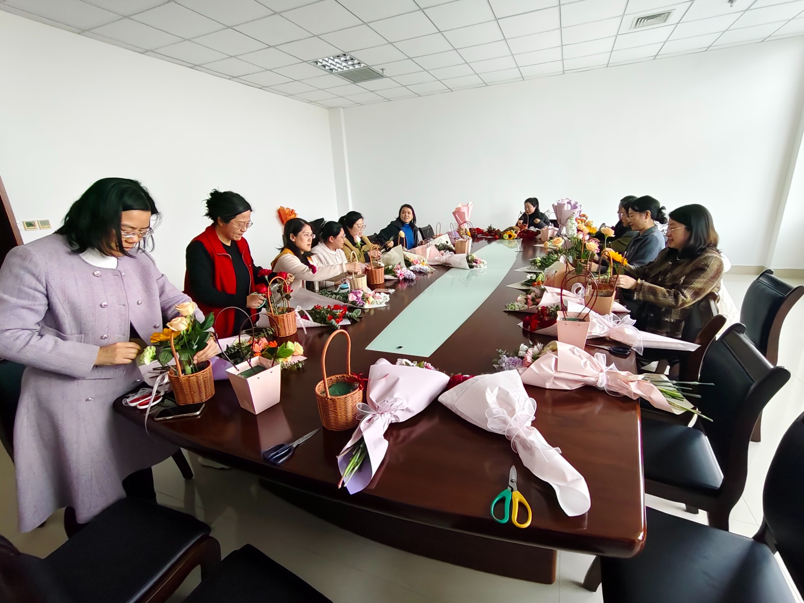 市委党校三八插花活动1