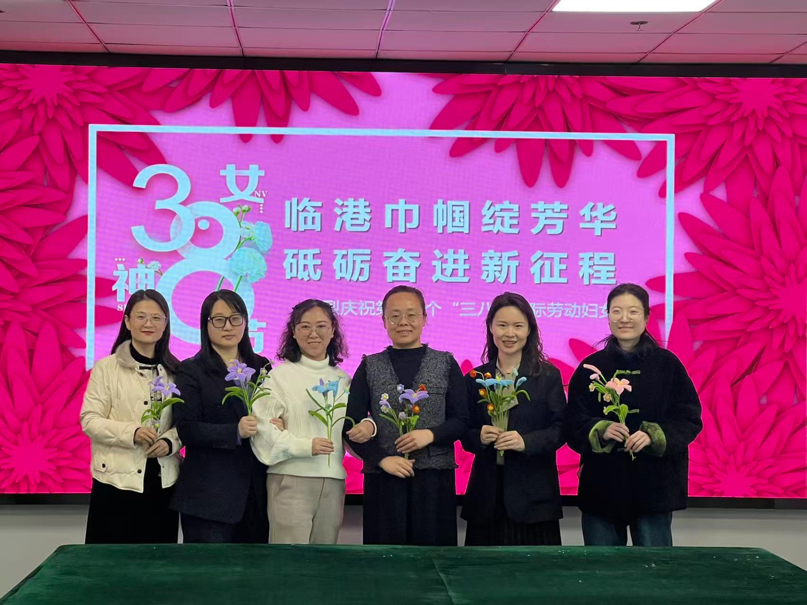 9ec394a1a48ca10789cc3bae67859053